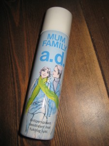 Sprayflaske MUM FAMILY a.d., strøken, ubrukt flaske med innhold, 70-80 tallet. ??