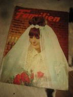 1971 nr 012 Familien