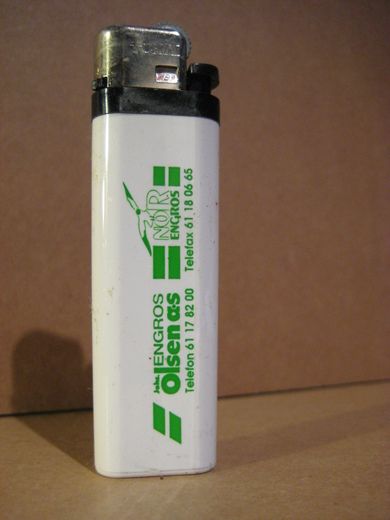 Olsen ENGROS. Tlf 61 178200.