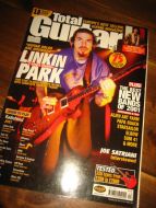 TOTAL GUITAR 2001 DECEMBER ISSUE 091