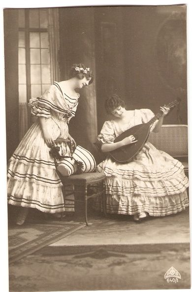 Musikkstund på postkort fra tidleg 1900,                PTR 640/1