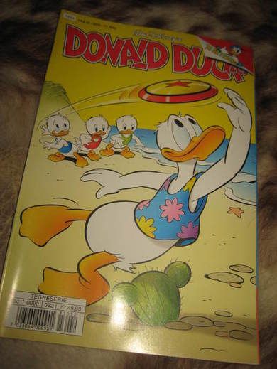 2018 UKE 32 DONALD DUCK & CO