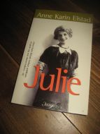 Elstad Anne Karin: Julie 2003