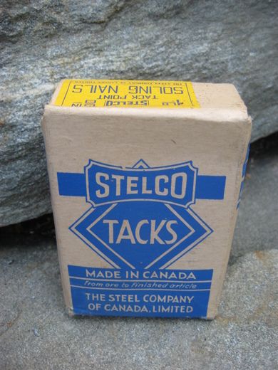 Eske med innhold STELCO TACKS fra The Steel Company of Canada Limited 50 tallet