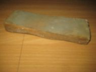 Pen velbrukt slipestein gammel Ca 15 cm lang