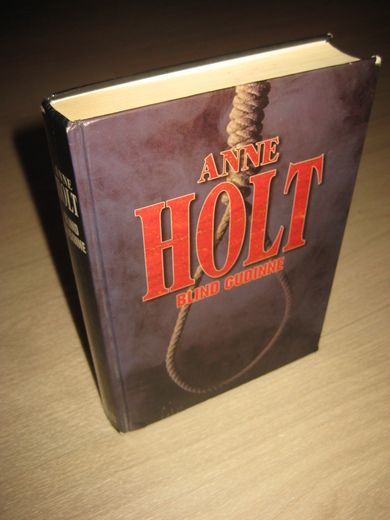 HOLT, ANNE: BLIND GUDINNE. 1996.
