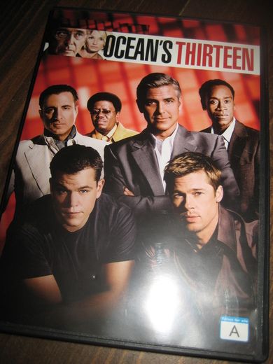 OCEAN'S THIRTEEN 117 MIN