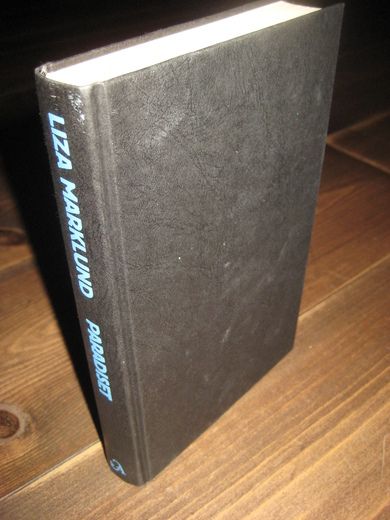 Marklund: PARADISET. 2000.