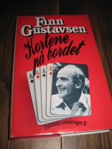 Gustavsen, Finn: Kortene på bordet. 1979.