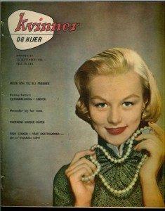 1956,nr 038, KVINNER og klær.