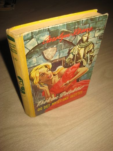 Keene: Frøken Detektiv OG DET MYSTISKE SLOTTET Bok nr 20 1966