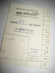 Klippekort for vaksen. B/F VALLDAL. 11. JUNI 1988.