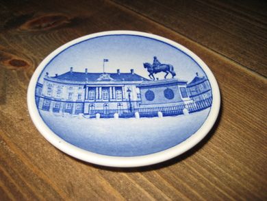 Pynteplatte med motiv fra AMALIENBORG SLOTT 13/2010