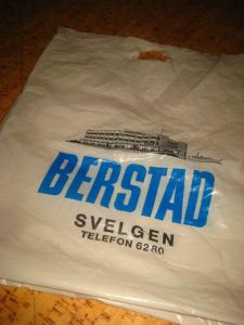 Plastnett fra 60 tallet, BERSTAD, SVELGEN, TELEFON 6280.