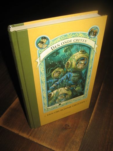 SNICKET: DEN GRUSOMME GROTTEN Bok nr 11 2006