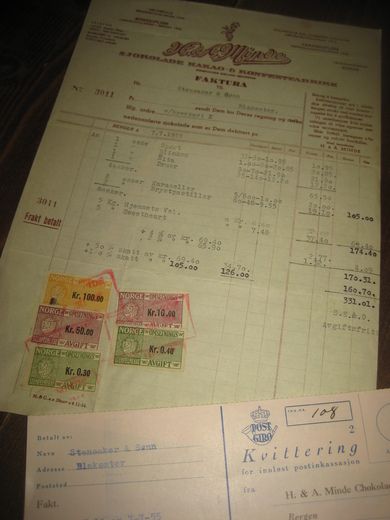 Minde SJOKOLADE - KAKAO & KONFEKTFABRIKK 7 7 1955 med kr 160 70 i stempelmerker