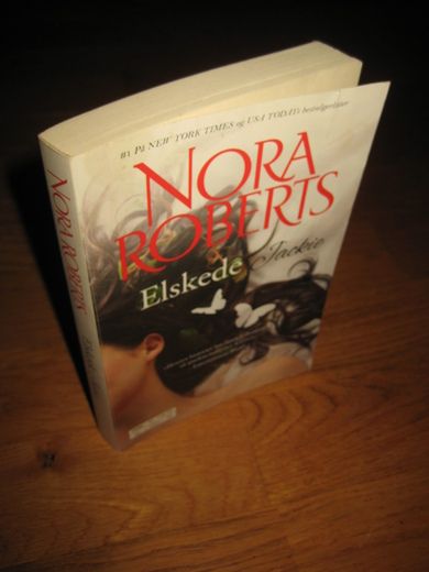 ROBERTS NORA: ELSKEDE JACKIE 2015
