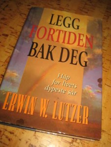 LUTZER: LEGG FORTIDEN BAK DEG. 1997