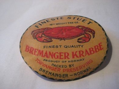 Pen etikett fra TORVANGER PRESERVING, BREMANGER. BREMANGER KRABBE. Fineste stuet. 60 tallet. 