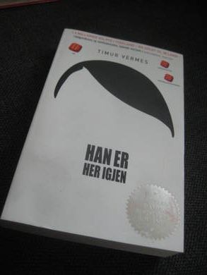VERMES: HAN ER HER IGJEN. 2014.
