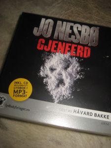 NESBØ: GJENFERD. Krim lest av Håvard Bakke, 12 CD, CA 15 TIMER, 2011. 