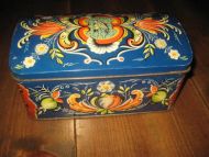 Juleskrin fra Chr Bjelland ca 18*12 cm stor 9 cm høg 50 tallet