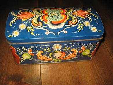 Juleskrin fra Chr Bjelland ca 18*12 cm stor 9 cm høg 50 tallet