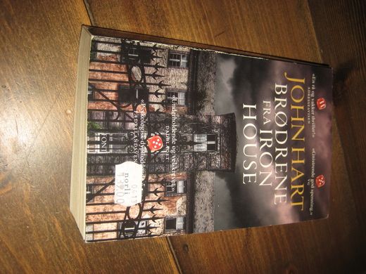 HART: BRØDRENE FRA IRON HOUSE
