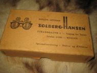 Eske uten innhold, SOLBERG HANSEN, telefon 11320, BERGEN. Pen eske. 