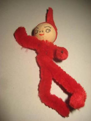 Liten julenisse fra 40-50 tallet ca 7 cm høg