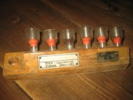 Medisinsk utstyr fra TESTR LABORATORIUM Vedbæk Danmark 50 tallet