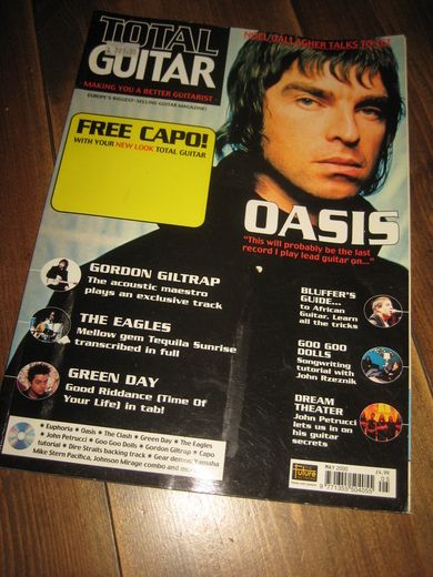 2000 nr 005 TOTAL GUITAR