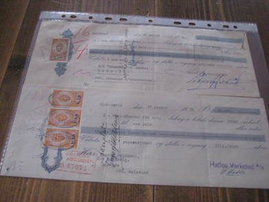 Fra AALESUND OG MØRE PRIVATBANK, 2 veksler til Bangavåg Rederi, Hareid, og påklistra stempelmerke. 1953. Dette er nr 18