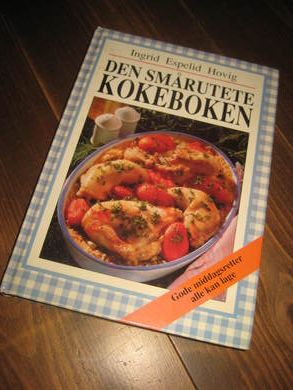 HOVIG: DEN SMÅRUTETE KOKEBOKEN. 1994