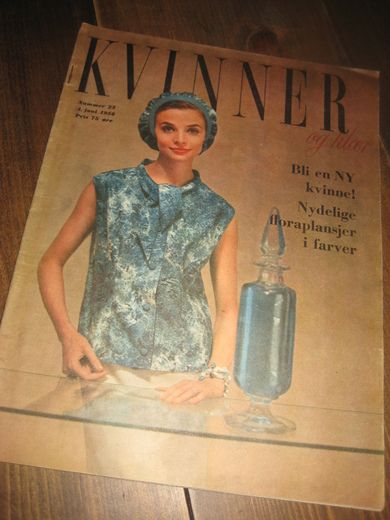 1958 nr 023 KVINNER og klær