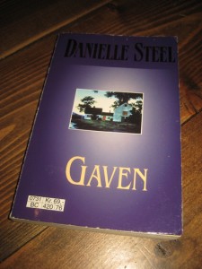 STEEL, DANIELLE: GAVEN. 2000.