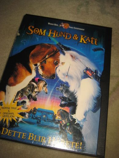 SOM HUND OG KATT. 84 MIN, 2001.