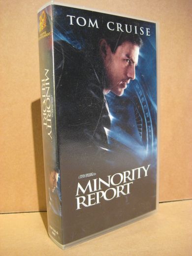 TOM CRUISE: MINORITY REPORT 2002 15 ÅR 145 MIN
