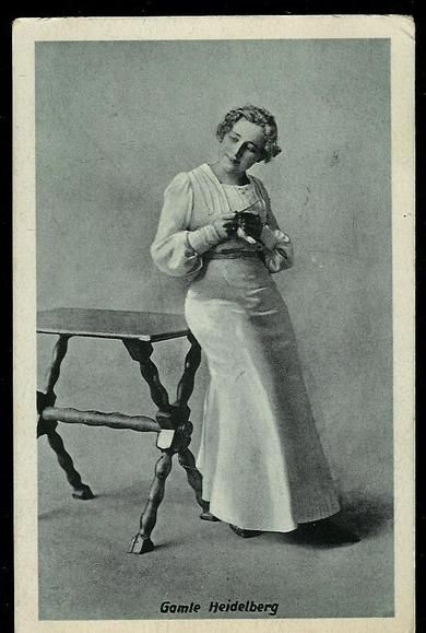 Meget pent postkort fra tidleg 1900.