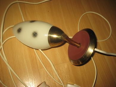 Vegglampett fra 60 tallet liten ubetydleg sprekk i glasset