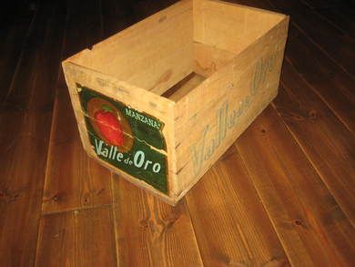 Frukt kasse i tre Valle de Oro fra Argentina 60 tallet Ca 33*55 cm stor 30 cm høg