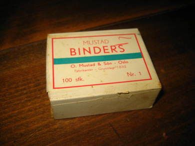 Uåpna eske med innhold MUSTAD BINDERS 40-50 tallet