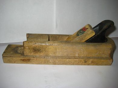 Gammelt DANA emne til høvel