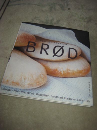 FRØLICH: BRØD. 1999.