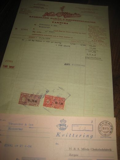 Minde SJOKOLADE KAKAO & KONFEKTFABRIKK 27 4 1954 Samt kvitering stempla BLAKSETER 28 V 54 Med omsetningsmerker