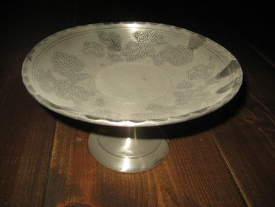 Tinnfat på stett Pewter Haugrud Norway ca 19 cm i diameter 60 tallet
