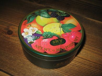 Liten pen boks til kjøkkenbenken ca 10 cm i diameter