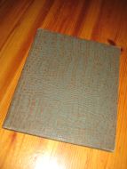 Gammelt og inntakt postkortalbum fra tidleg 1900, plass til ca 130 kort.