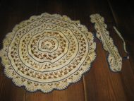 Hekkla duk og brikke 50 tallet Ca 34 cm i diameter