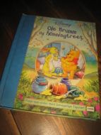 Ole Brumm og honningtreet. Pop opp sider med bevegelige figurer. Pen bok i storformat,  fra Litor, 2005.